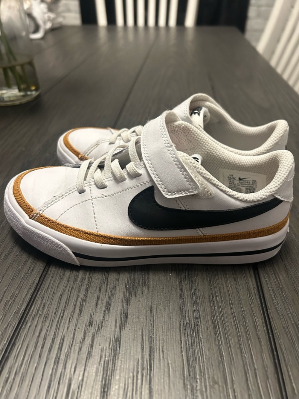 Nike Court Legacy Sneaker - Picture 2 of 11